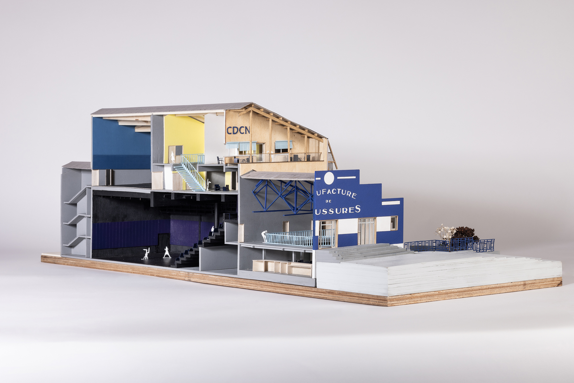 Compagnie architecture, Manufacture CDCN, maquette, photo Ivan Mathie