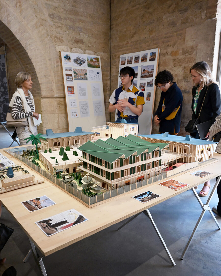 La maquette quitte Arc en rêve