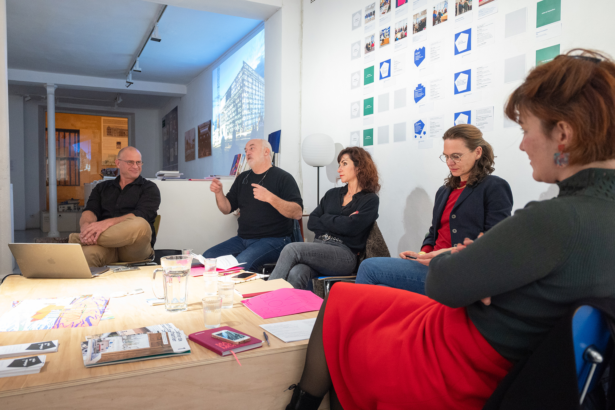 Salut la compagnie !